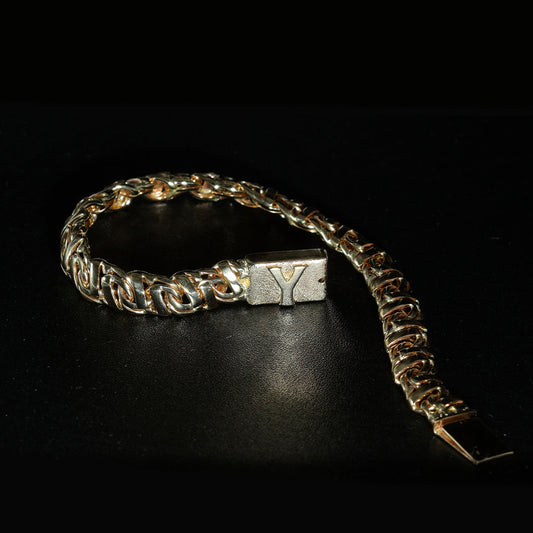 Pulso Tejido Guccino con Inicial en Caja