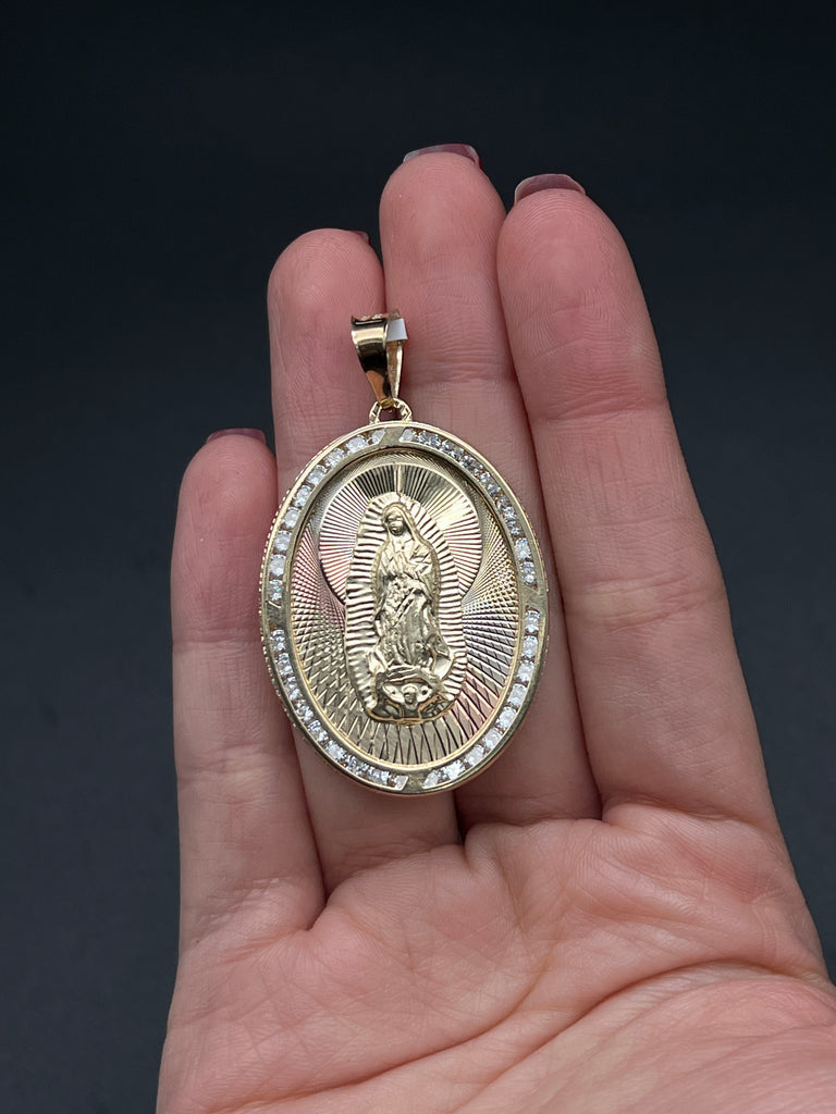 Dije Virgen de oro amarillo 10 k