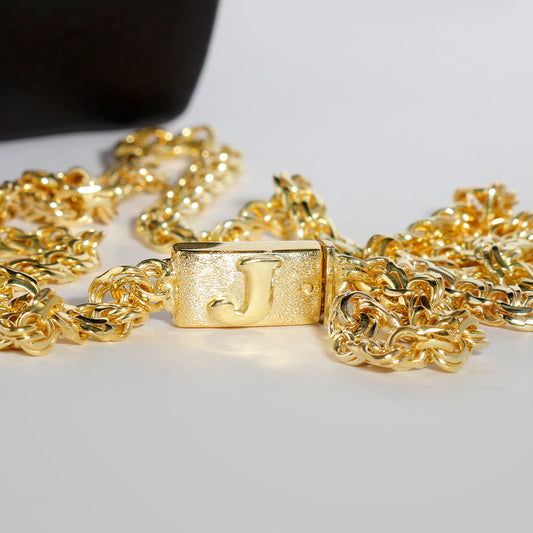 Cadena Tejido Chino de 5 mm e Inicial en Broche