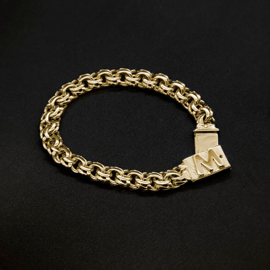 Pulso con inicial en broche tejido chino 6 mm