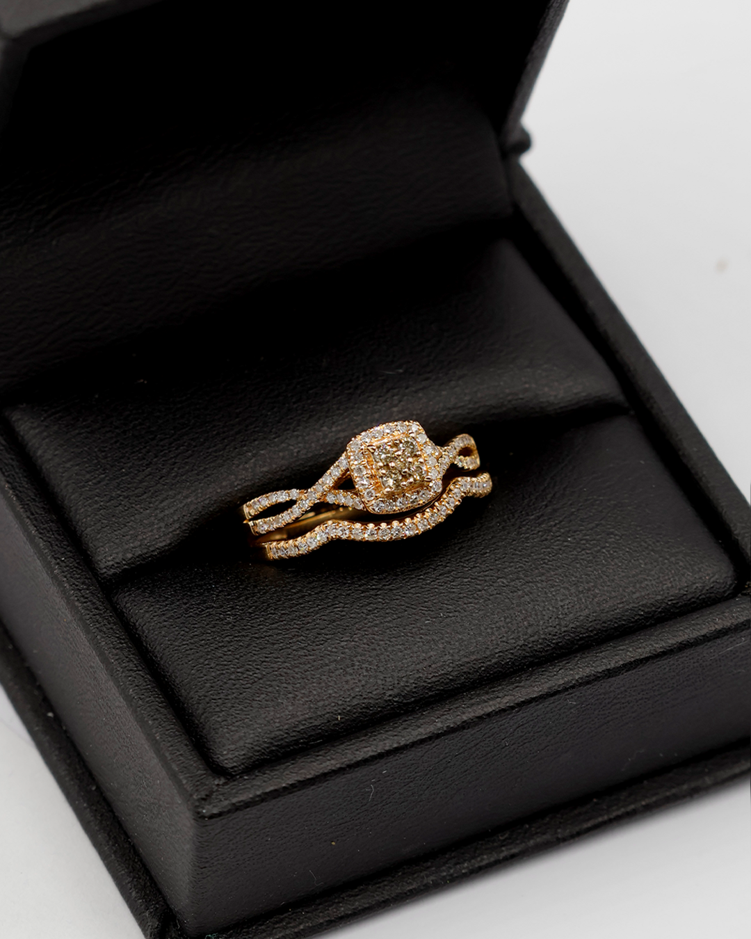Set de Anillo de Compromiso